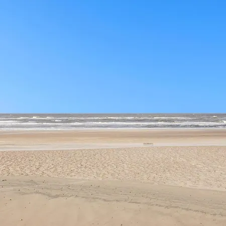 Til 4 Personer Pa 1 Sal Sj3231 * Henne Strand